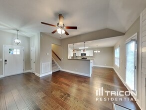184 Fieldstone Ln in Springfield, TN - Building Photo - Building Photo