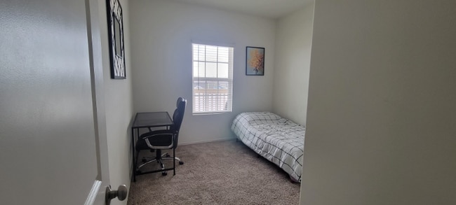 property at 2205 Forgetmenot Ln