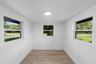 1011 W 16th St in Sanford, FL - Building Photo - Building Photo