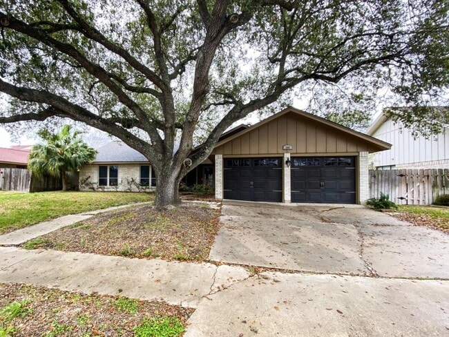 202 Santa Fe in Victoria, TX - Building Photo - Building Photo