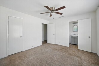 205 W 14th St in Joshua, TX - Building Photo - Building Photo
