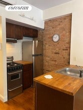 222 E 50th St in New York, NY - Building Photo - Building Photo