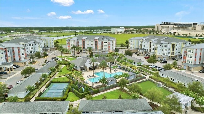 7517 Laureate Blvd in Orlando, FL - Building Photo - Building Photo