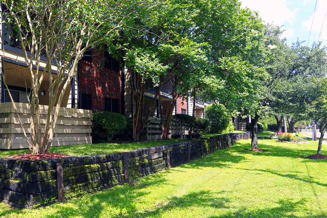 Autumn Glen in Tyler, TX - Building Photo - Building Photo