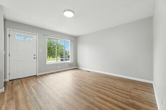 20222 Abrahm St in Clinton Township, MI - Building Photo - Building Photo