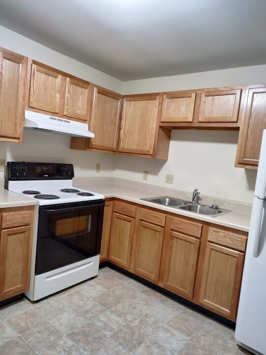268 Lindsay Dr, Unit 3 Photo