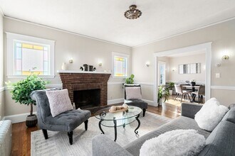 8 Charlesview St in Boston, MA - Building Photo - Building Photo