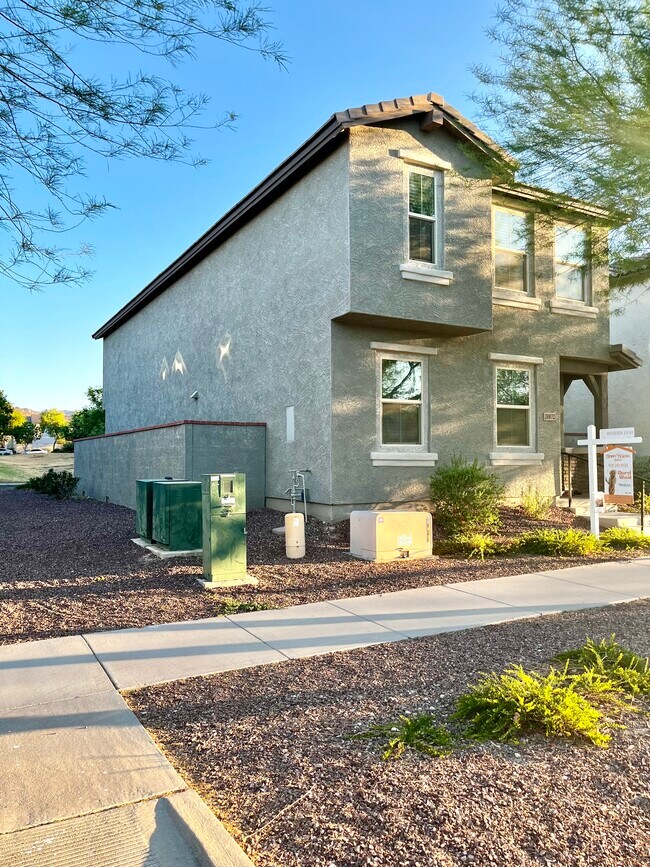 property at 20872 W Thomas Rd