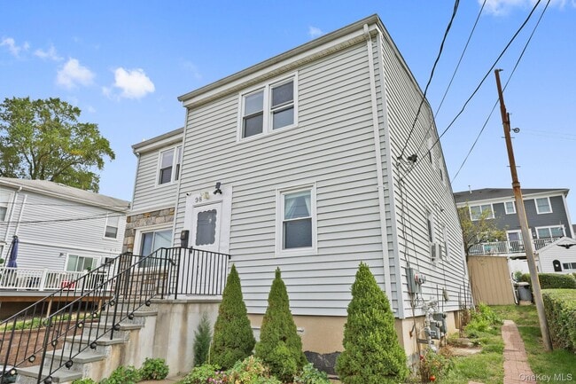 property at 98 Lincoln Ave