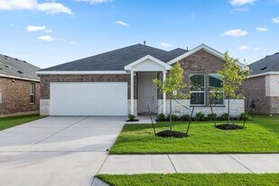 172 Rodney Boat Rd in Kyle, TX - Building Photo