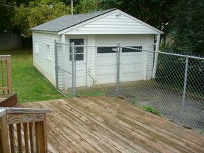 219 Flamingo Dr in Louisville, KY - Building Photo - Building Photo