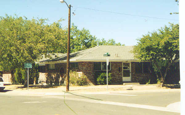 2093 Orange Ave in Reno, NV - Foto de edificio