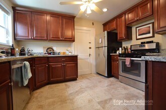 283 Summit Ave, Unit 1 in Boston, MA - Building Photo - Building Photo