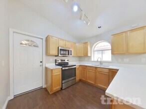 12618 W Cambridge Ave in Avondale, AZ - Building Photo - Building Photo