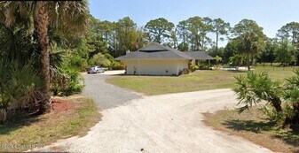 1639 Emmaus Rd NW in Palm Bay, FL - Building Photo