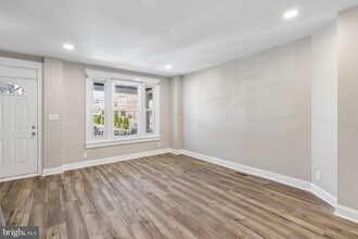 5536 Pine St in Philadelphia, PA - Building Photo - Building Photo