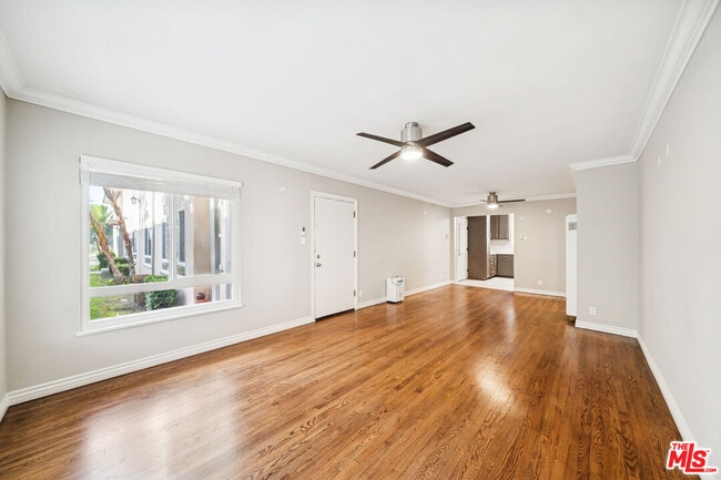 property at 3652 Carmona Ave