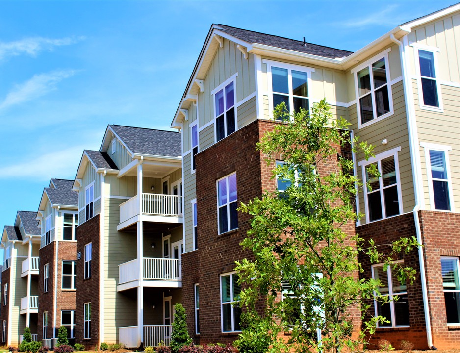 Palisades of Lincolnton in Lincolnton, NC - Building Photo