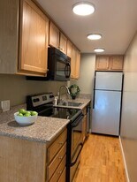 11714 Goshen Ave in Los Angeles, CA - Building Photo