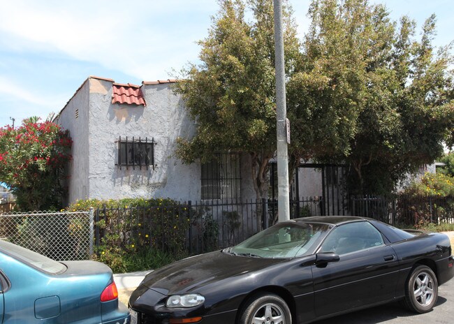 1257 W 38th St in Los Angeles, CA - Building Photo - Building Photo