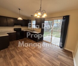 8605 W 15th St N in Wichita, KS - Building Photo - Building Photo