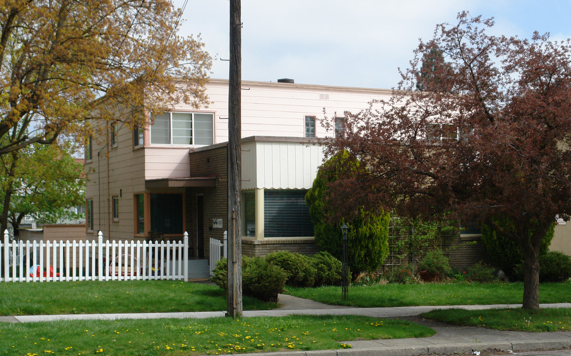 1820-1822 W Pacific Ave in Spokane, WA - Foto de edificio