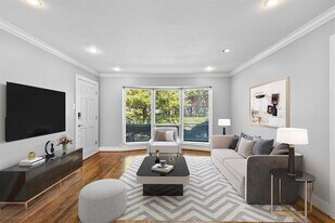 3012 Mahanna Springs Dr in Dallas, TX - Building Photo