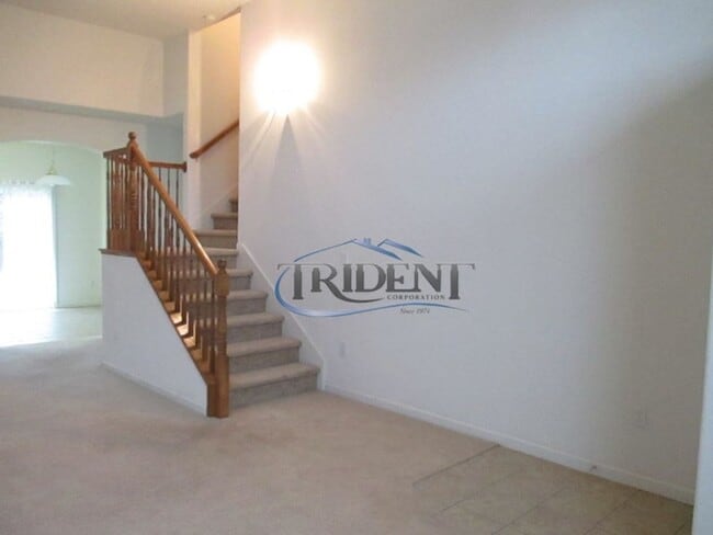 property at 1683 Cobblestone Dr