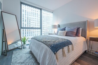 218 W Hubbard St in Chicago, IL - Building Photo - Building Photo