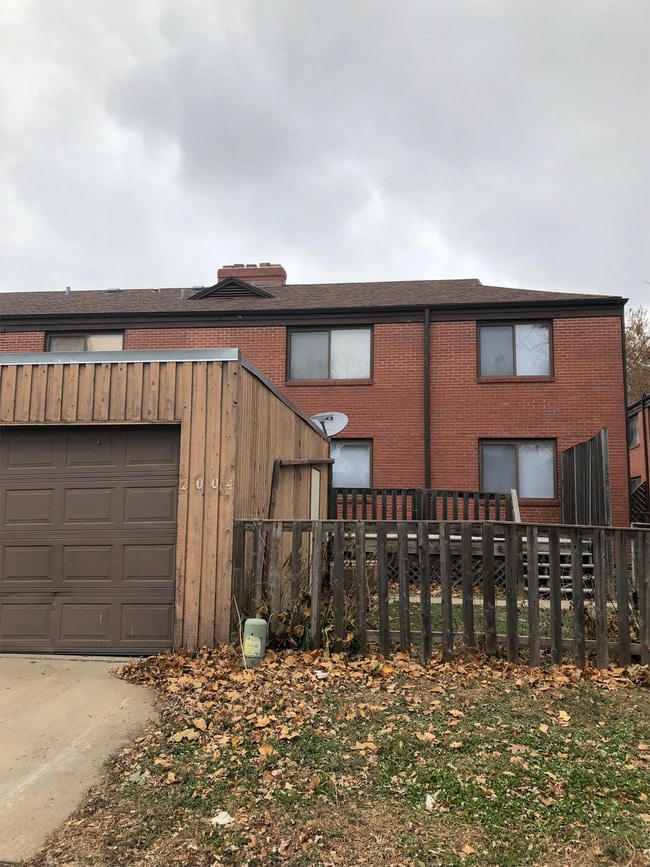 property at 2004 Spencer St