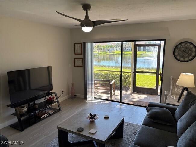 8383 Charter Club Cir in Ft. Myers, FL - Building Photo - Building Photo