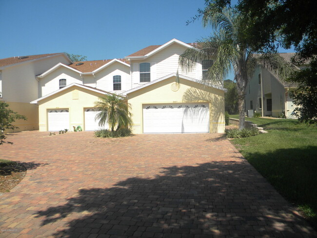 3667 Sawgrass Dr in Titusville, FL - Building Photo - Building Photo