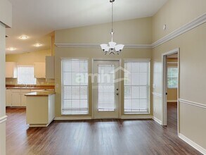 6109 Cacao Dr in Apollo Beach, FL - Building Photo - Building Photo