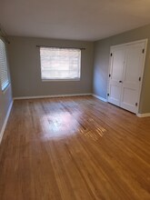 715 N Buffum St in Wichita, KS - Foto de edificio - Building Photo