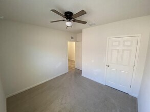 510 Old Country Rd S E in Palm Bay, FL - Building Photo - Building Photo