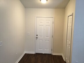 914 Stallion Way in Valrico, FL - Building Photo - Building Photo