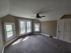 148 1/2 N Watertown St in Johnson Creek, WI - Building Photo