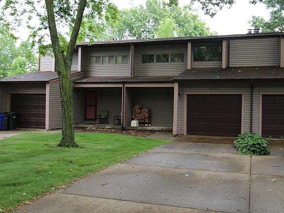 4412 Lorcardo Dr NE in Cedar Rapids, IA - Building Photo - Building Photo