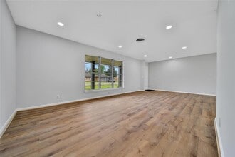 3015 Peppermill Rd in Houston, TX - Building Photo - Building Photo