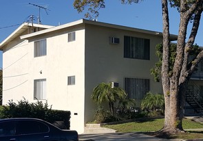 402 Cypress Ave Apartments