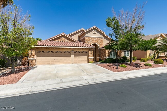 1516 Vía Cassia in Henderson, NV - Foto de edificio - Building Photo