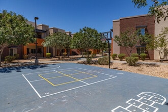 Madison Heights in Avondale, AZ - Building Photo - Building Photo