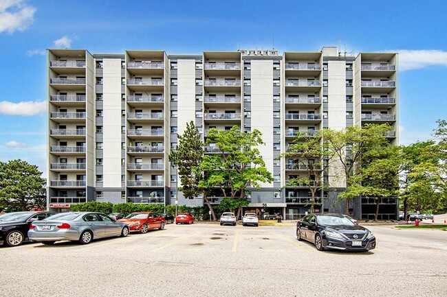 Nottingham Towers in Sarnia, ON - Building Photo - Building Photo