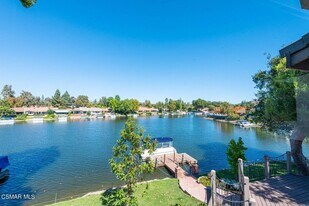 1300 Bluesail Cir in Westlake Village, CA - Building Photo