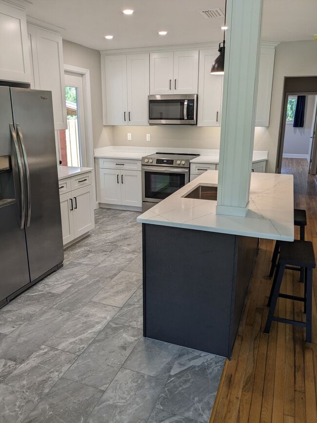 2317 Dodge Dr in Daytona Beach, FL - Building Photo - Building Photo