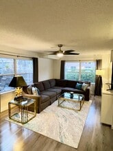 1917 Stratford Way in West Palm Beach, FL - Foto de edificio - Building Photo