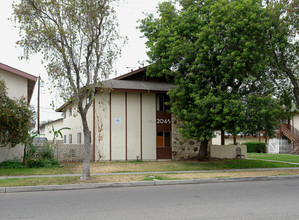 2065 S Sprague Ln in Anaheim, CA - Building Photo - Building Photo