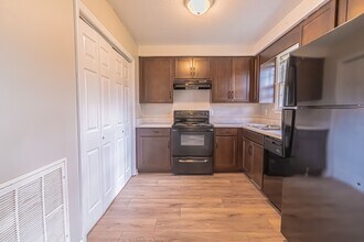 718 Ranch Hill Dr in Clarksville, TN - Building Photo - Building Photo