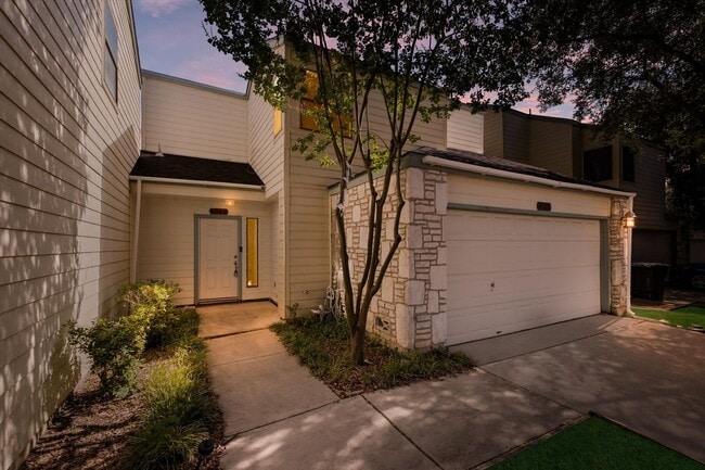 8548 Echo Creek Ln in San Antonio, TX - Foto de edificio - Building Photo