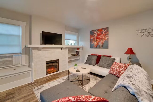 property at 4003 N Post St